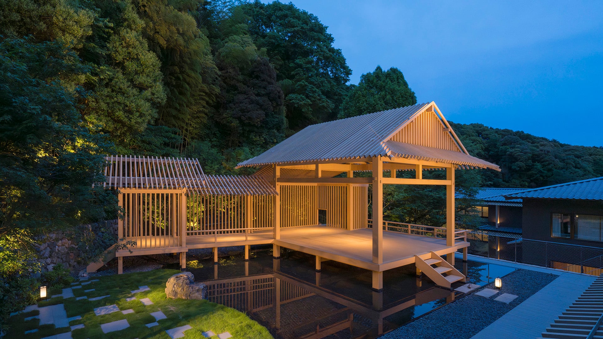 Banyan Tree Higashiyama Kyoto-Luxury hotel Located in Higashiyama, Kyoto